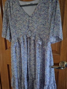 Manydress sz LG Lavender/blue Floral Midi Dress